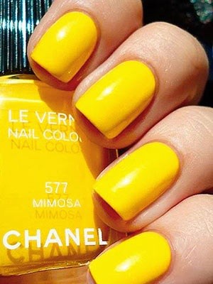 Giallo-e-Arancio-Smalto-Chanel centro estetico fiore di loto